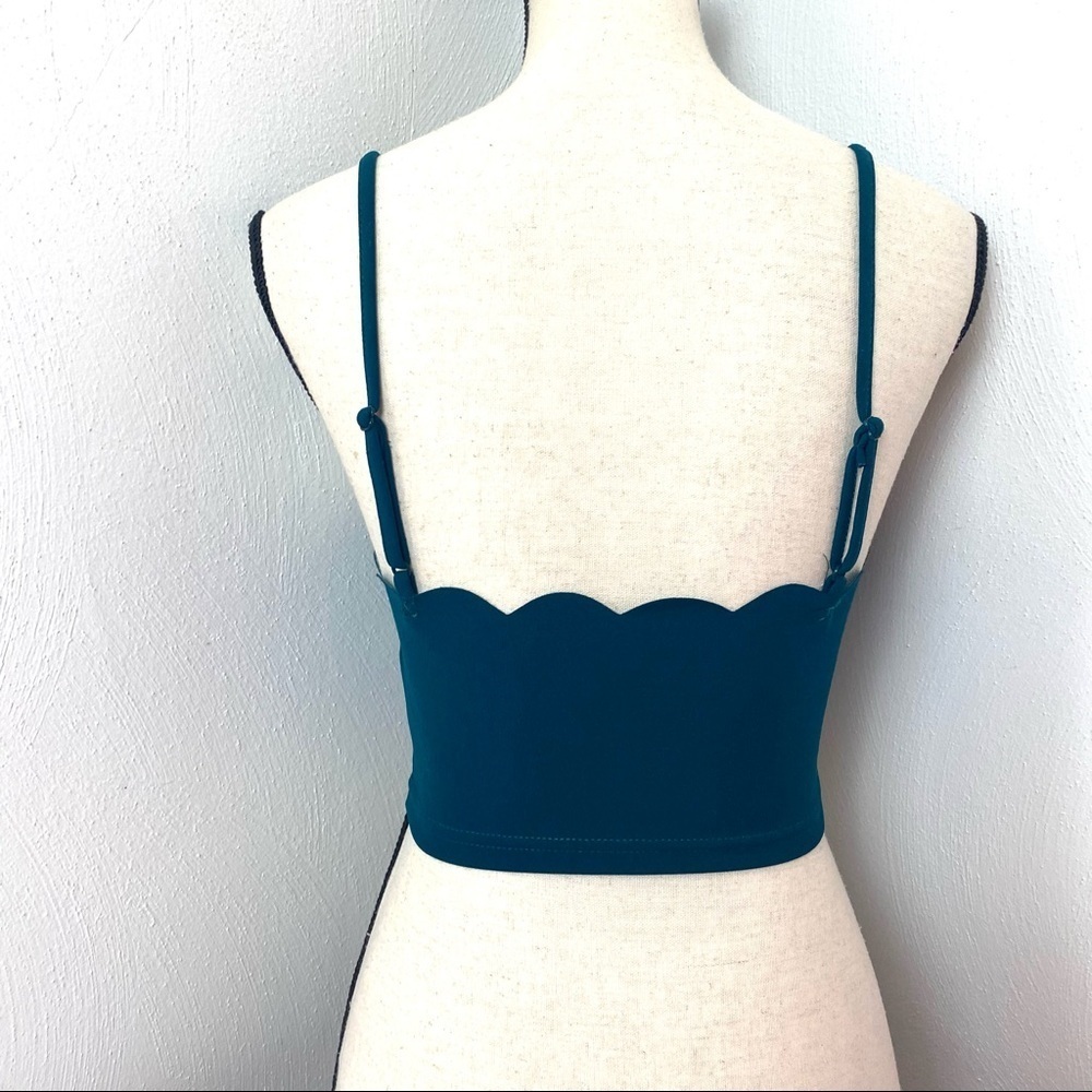 Shein Scalloped Edge Crop Camisole.  Green  Sz S - Picture 6 of 10